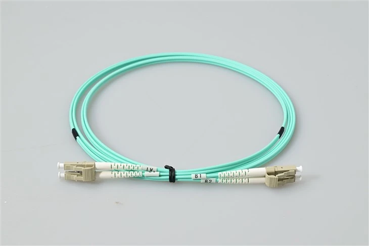 Cáp nối sợi quang song công LC đến LC OM3 50/125
