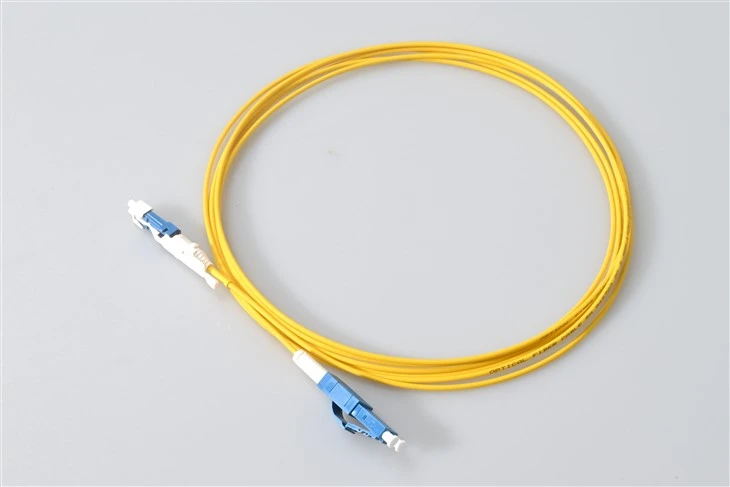 Dây nối sợi quang Lc Uniboot